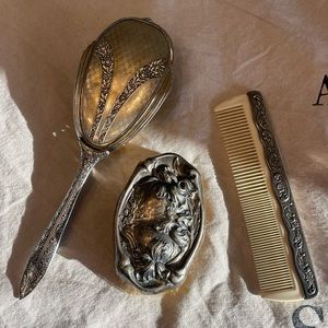 Vintage silver plate vanity items, brushes and comb